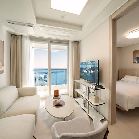 Uh Flat The Sokcho Aparthotel Bagian luar foto