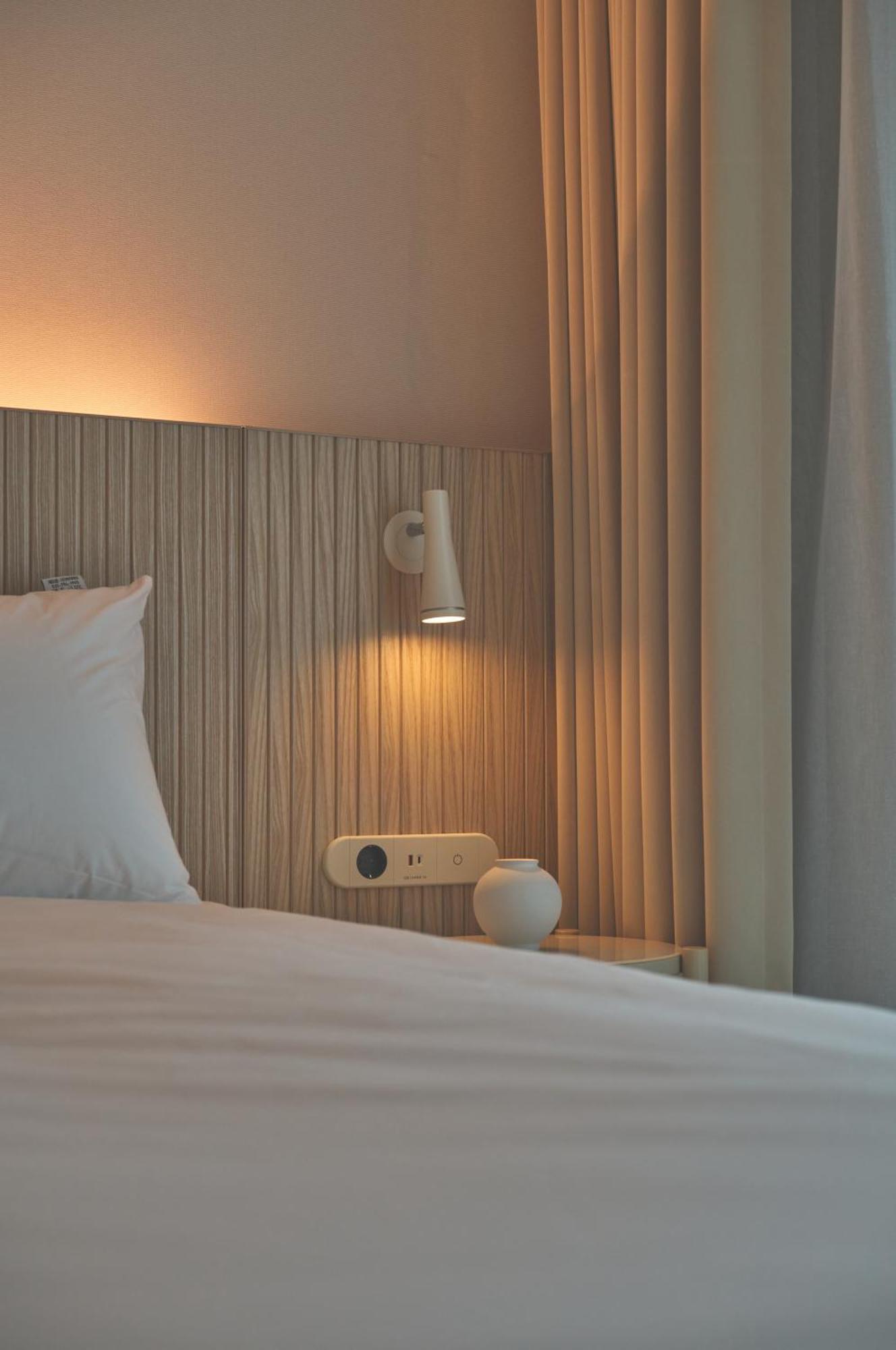 Uh Flat The Sokcho Aparthotel Bagian luar foto